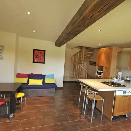 Neuilly-le-réal, 3 Pièces, 4 Personnes - Fr-1-489-224 *